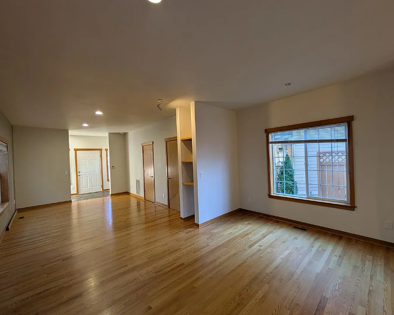 BellTown Court — Photo 4