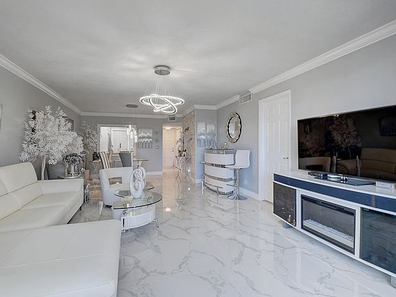 5th image of 2809 Florida Boulevard #308