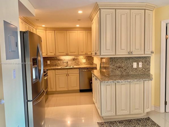 1985 S Ocean Dr APT 5C