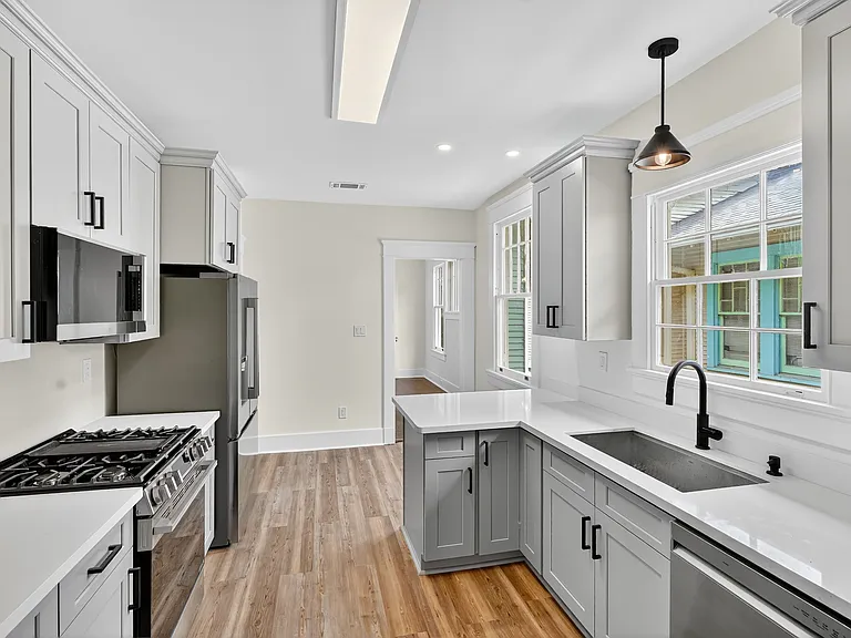 1725 Pine St #A — Photo 1