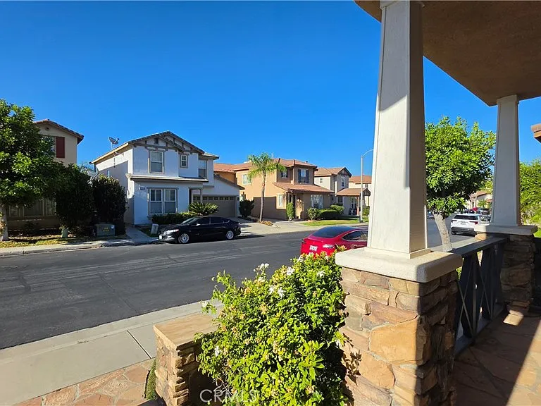 324 Lydia Ln — Photo 30
