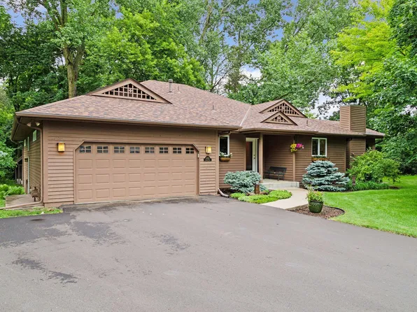 4901 Sparrow Rd, Minnetonka, MN 55345