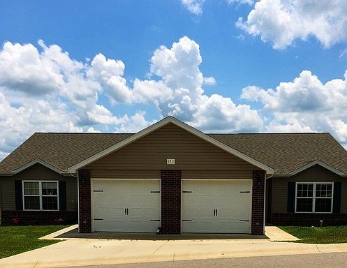 2nd image of 177 Lyle Curtis Cir APT A