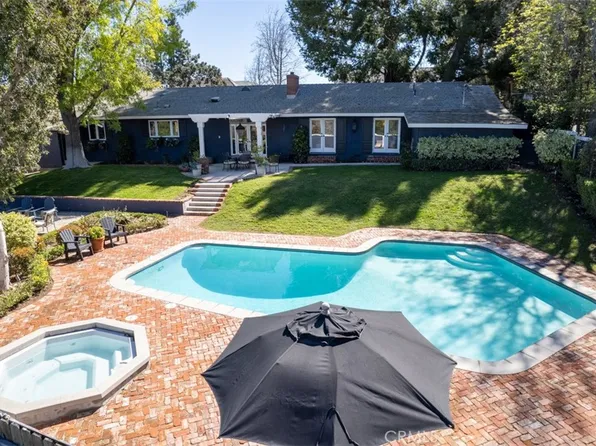 9881 Brier Ln, Santa Ana, CA 92705