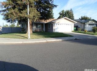 9458 Orchid Ln, Delhi, CA 95315
