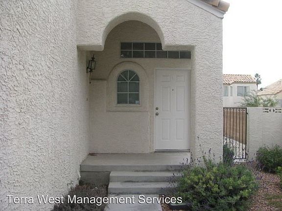 3rd image of 2416 Moon Shore Dr