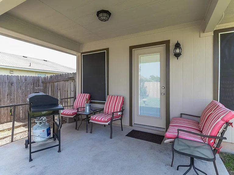 413 Quail Hollow Dr — Photo 11