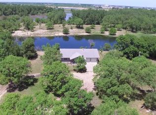 3029 Plum Creek Pkwy, Lexington, NE 68850