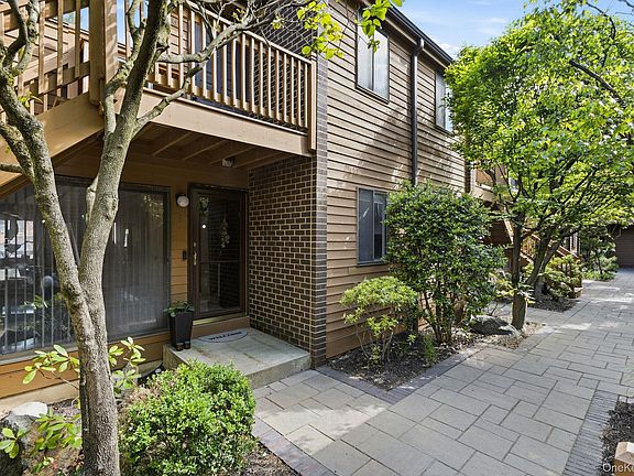2nd image of 15 Greenridge Avenue #3