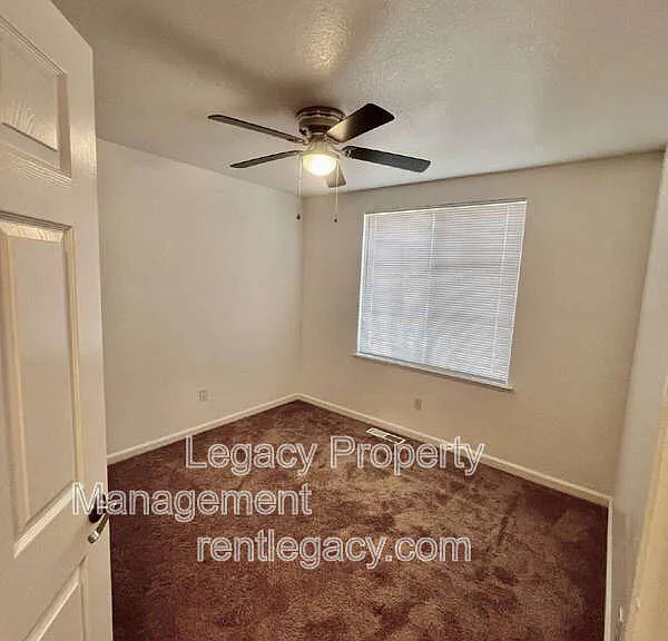 2750 Parkview Ter — Photo 28