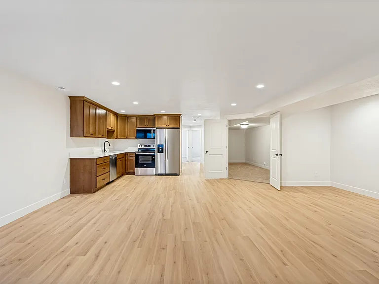315 E 1150 N — Photo 3