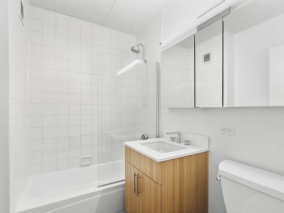 5th image of 200 E 87th St APT 14F