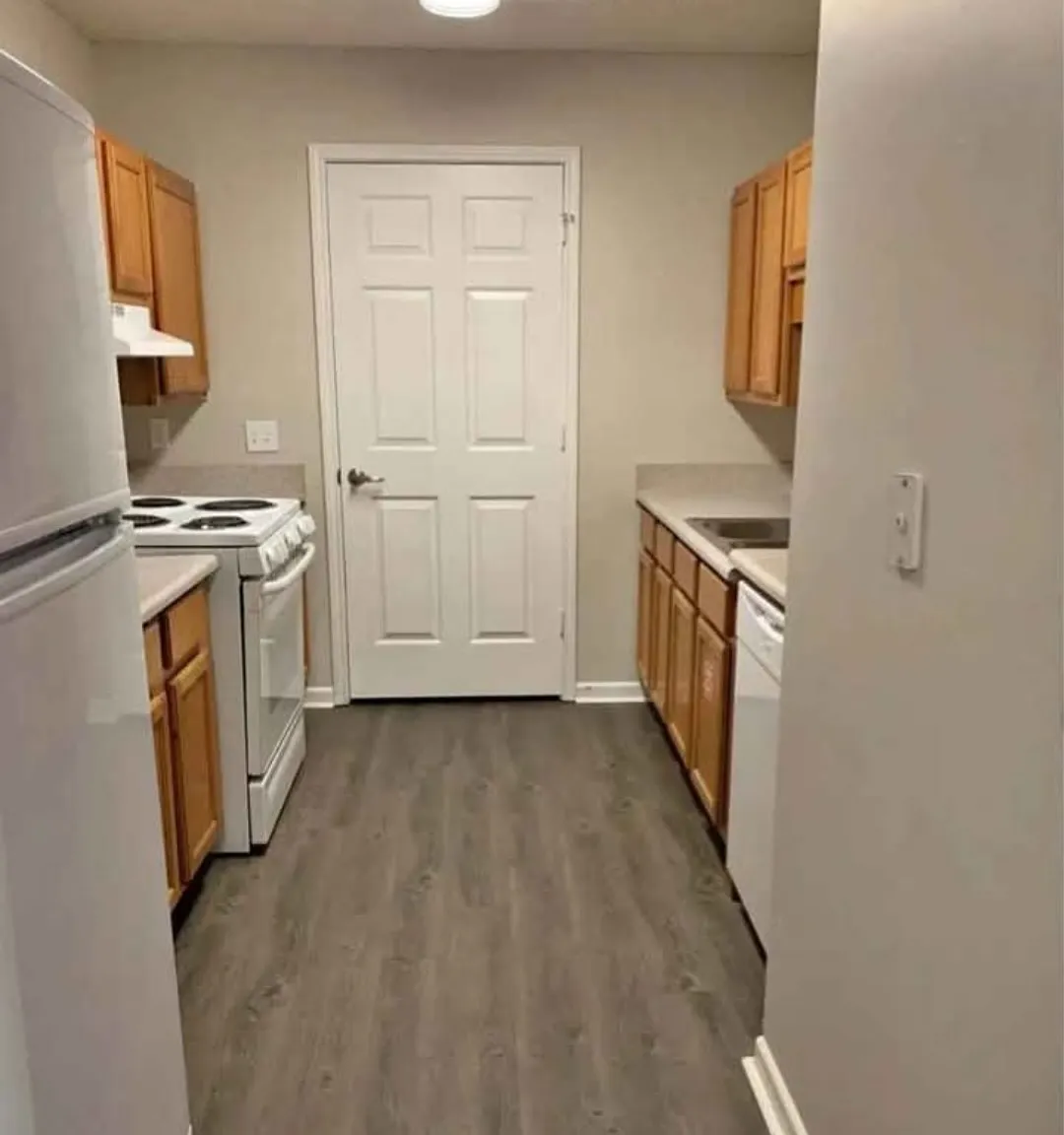 2 bed, 1020 sqft, $1,100 — Photo 1