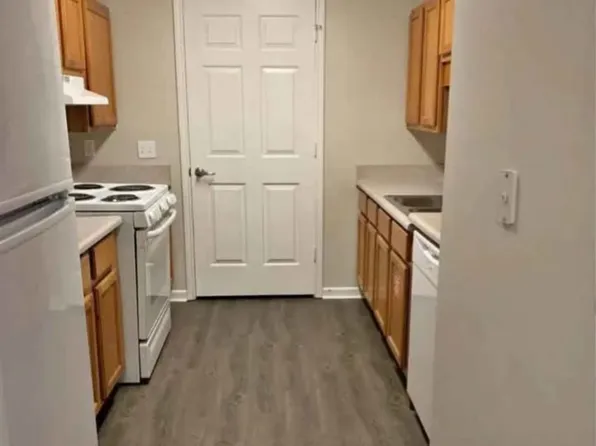 140 Royal Dr Unit D-6, Madison, AL 35758