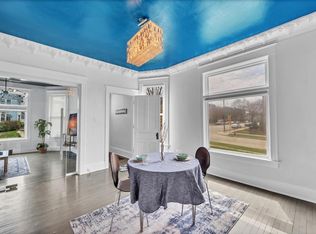 2505 N Oakland Ave, Milwaukee, WI 53211