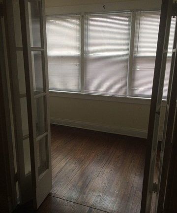 4th image of 7945 S South Shore Dr