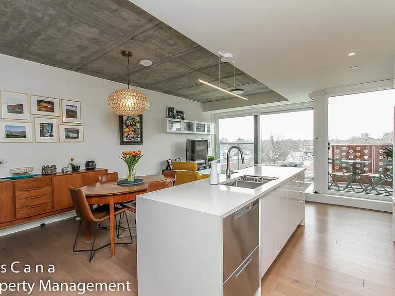 135 Barrette St #409 — Photo 11