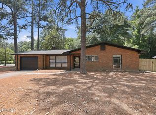 390 E Indiana Avenue, Southern Pines, NC 28387