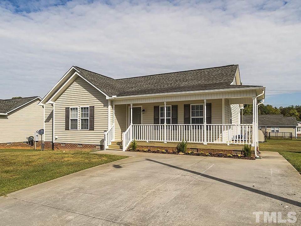 1st image of 808 Jennings Berry Dr