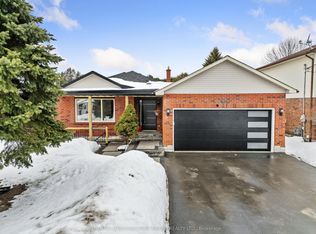 660 Mackechnie Cres, Cobourg, ON K9A 4X8
