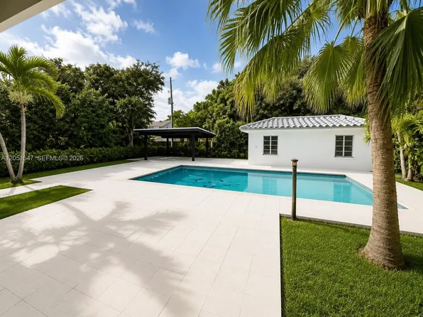 859 NE 115th St, Biscayne Park, FL 33161