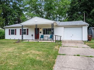 911 Michaels Dr, Franklin, OH 45005