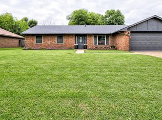 2006 Country Club Dr, Enid, OK 73703