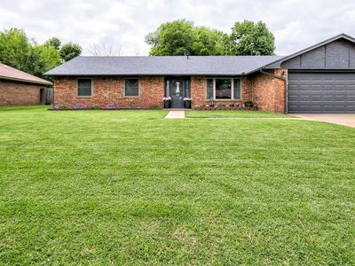 2006 Country Club Dr, Enid, OK, 73703