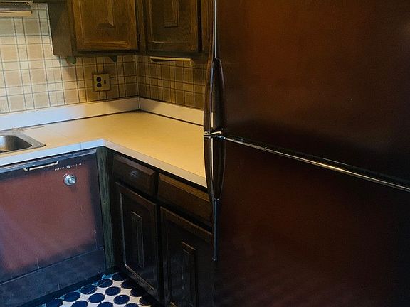 26g kitchen.jpg