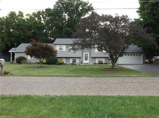 1461 Burnett St, Mineral Ridge, OH 44440