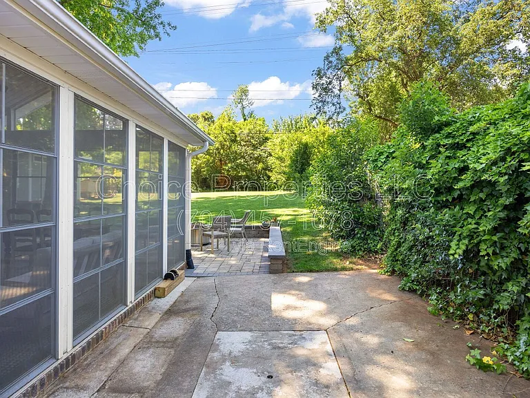 832 Stanfield Dr — Photo 39