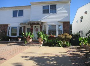55 Ironwood St, Staten Island, NY 10308