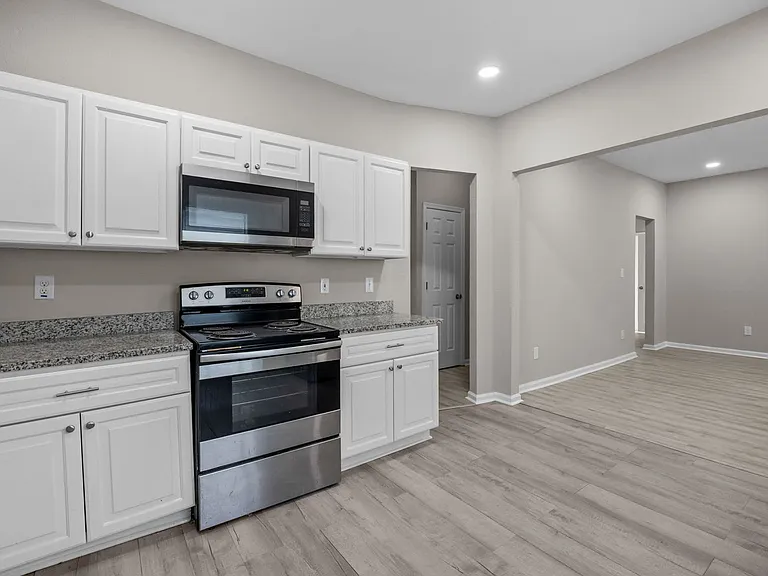 126 Linden Avenue — Photo 35