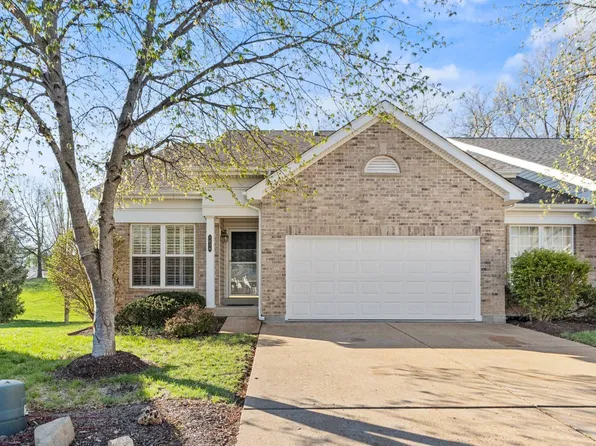 1036 Arbor Pointe Dr, Valley Park, MO 63088