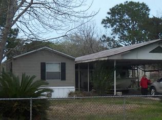 8334 Delesandri Rd, Hitchcock, TX 77563