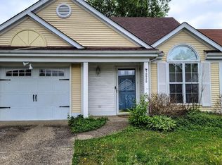10520 Bay Pointe Ct, Louisville, KY 40241