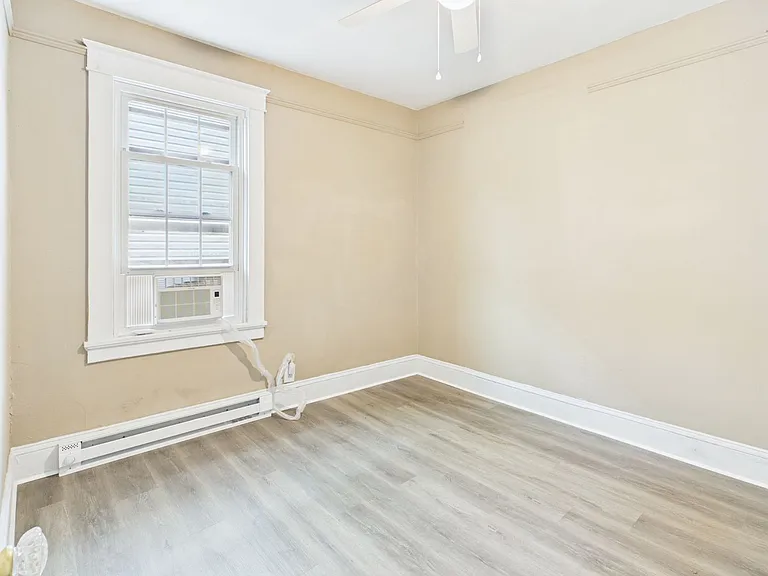 2412 Concord Ave — Photo 19