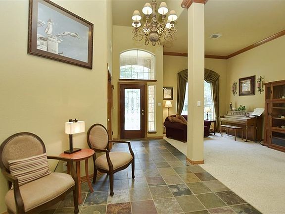 5th image of 2838 Chatelle Dr