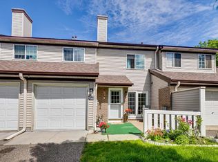 4022 Crystal Cir #125, Shoreview, MN 55126