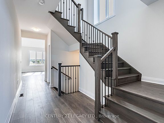 4th image of 30 Union Blvd