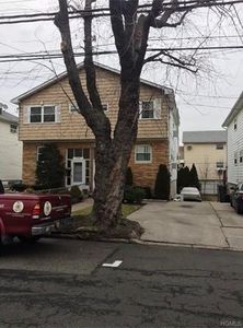 2404 Tiemann Ave, Bronx, NY, 10469