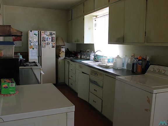 3rd image of 1401 S Adams Ave