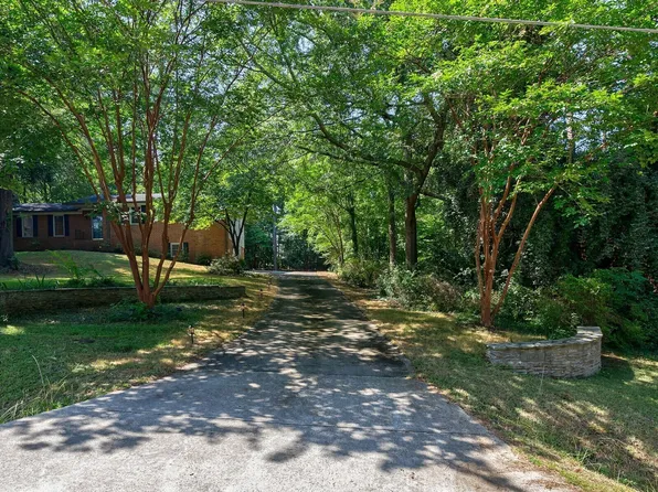 1061 Colliers Creek Rd, Watkinsville, GA 30677