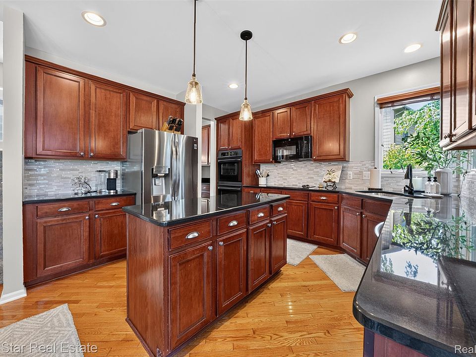 1750 Cheshire Ln, photo 24