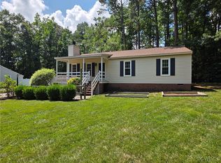 11220 Sunfield Dr, Midlothian, VA 23112