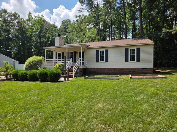 11220 Sunfield Dr, Midlothian, VA 23112