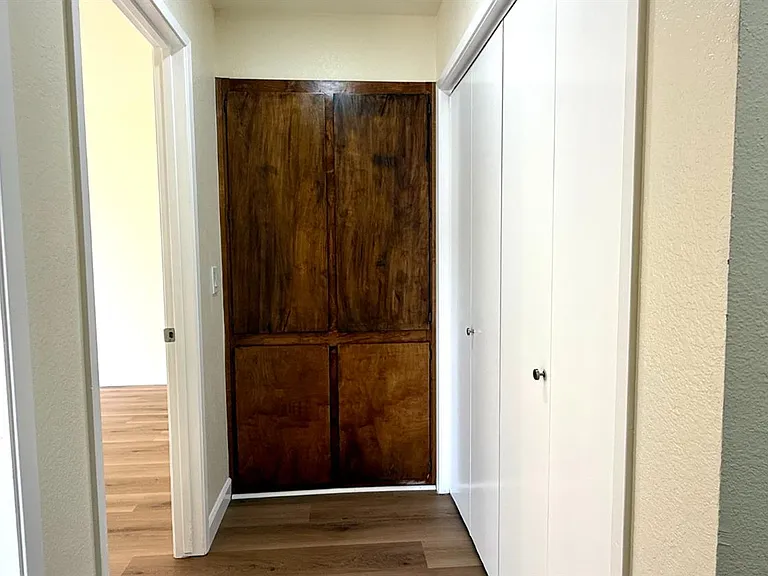 2425 Knowlwood Ct — Photo 10