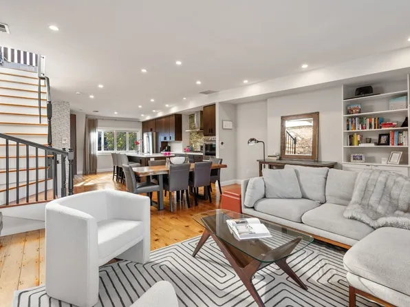 26 Dwight St #2, Boston, MA 02118