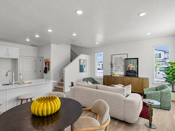 Finished home photos are representational images only. See sales agent for details.