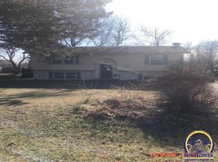 407 E Jones St, Mayetta, KS 66509